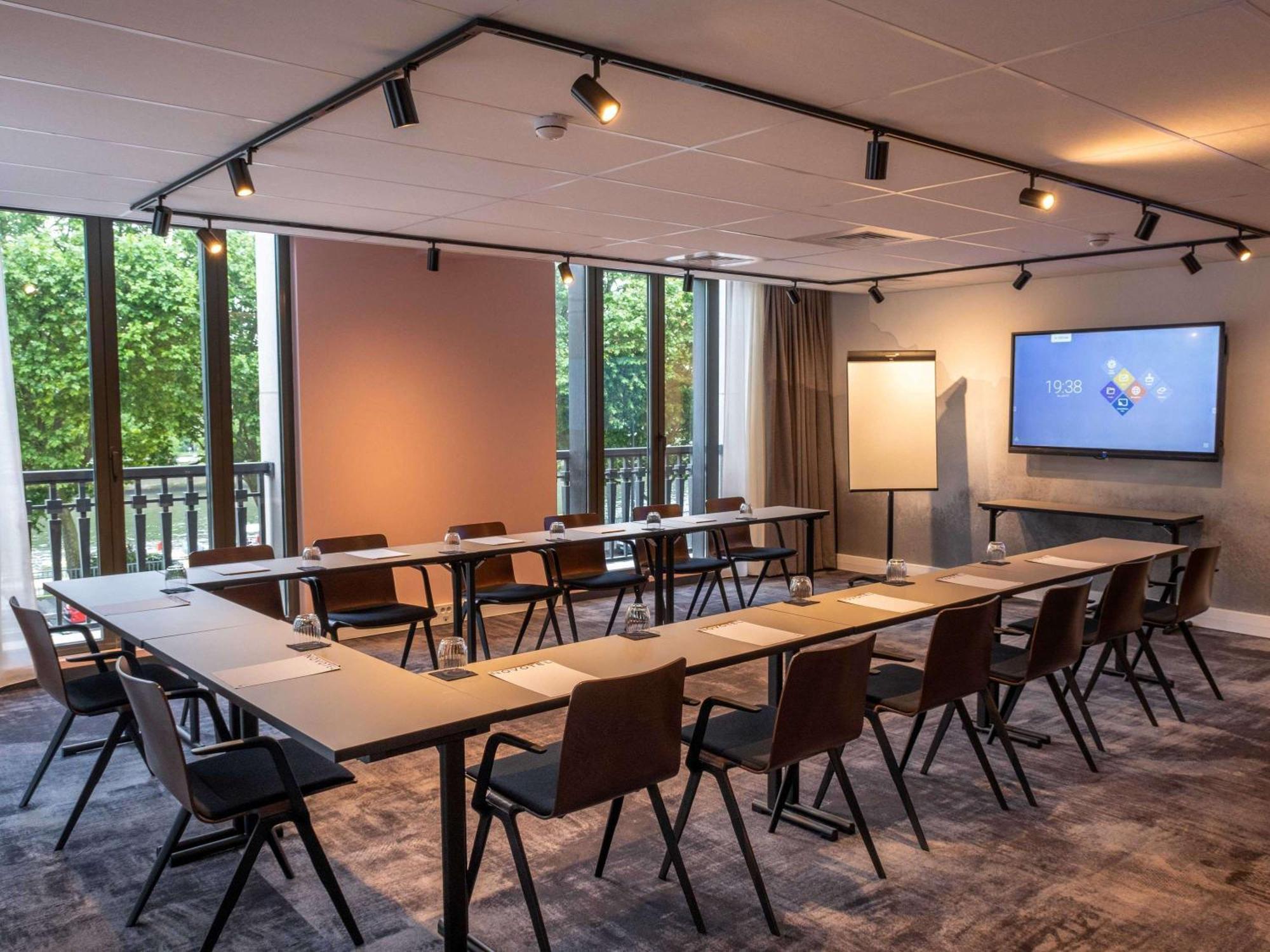 Novotel Rouen Centre Cathedrale Экстерьер фото