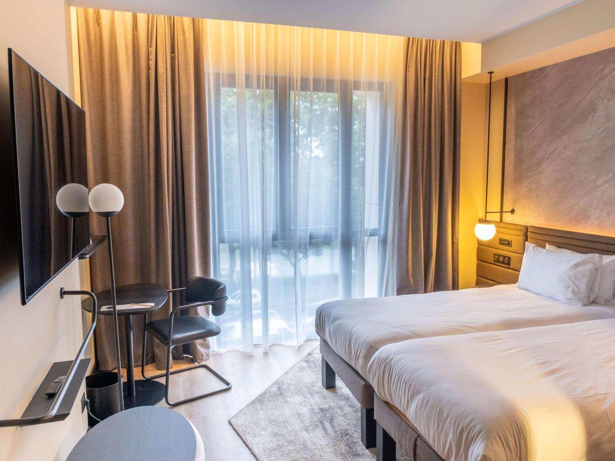 Novotel Rouen Centre Cathedrale Экстерьер фото